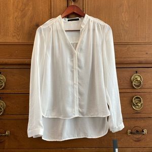 Kenneth Cole size 6 blouse